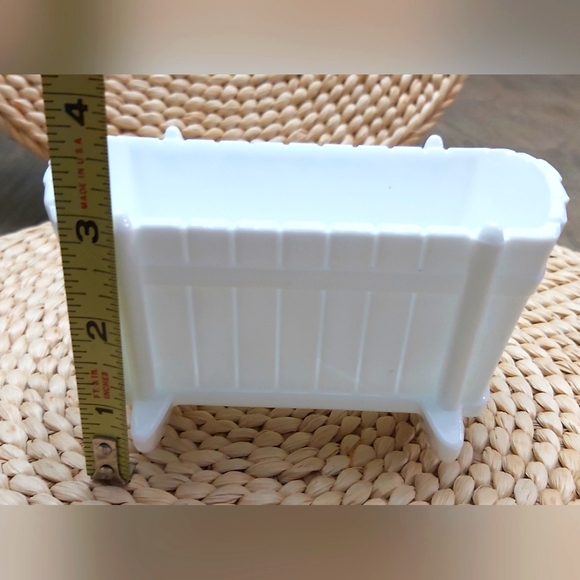Vintage Milkglass baby rocking cradle - Picture 7 of 7